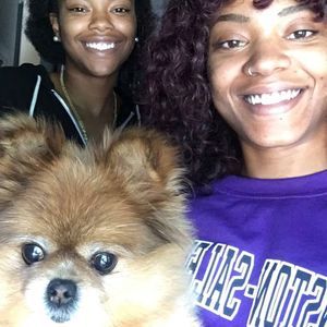 Meet your Posher, Derrica